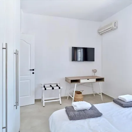 Apartament Lapis *